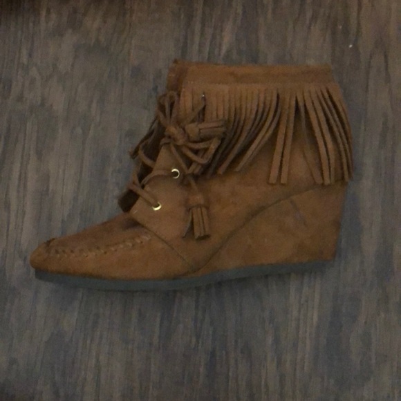 Brown tassel heels - Picture 2 of 3